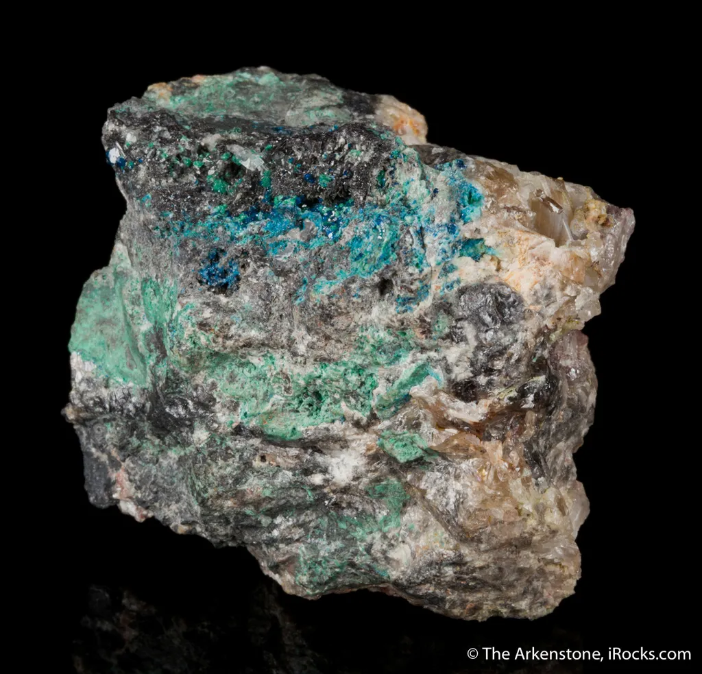 Boleite, Brochanite, Anglesite and Paralaurionite - image 2