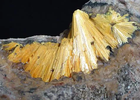 Boltwoodite image