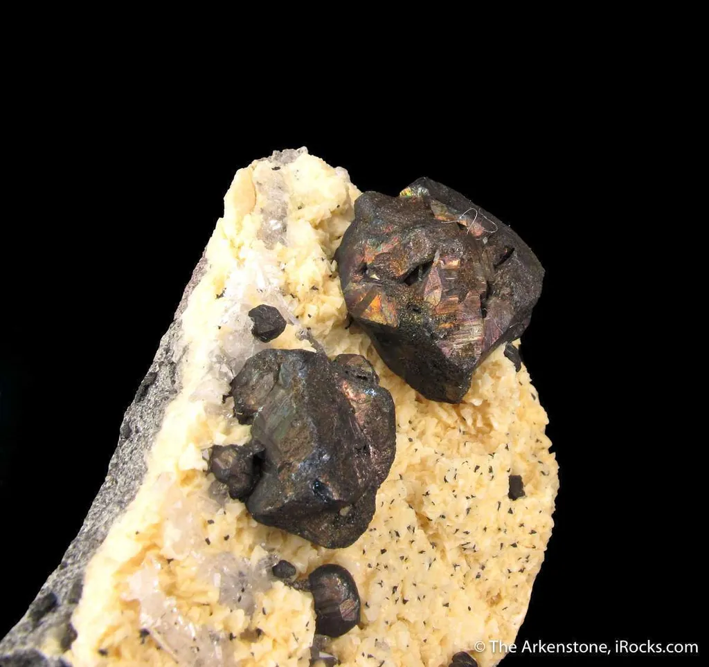 Bornite and Baryte on Quartz - image 2