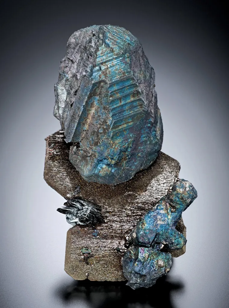 Bornite, Barite, Hematite image