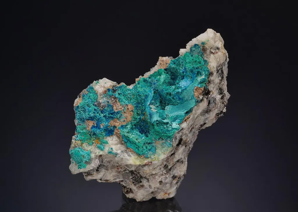 BOTALLACKITE with Connellite image