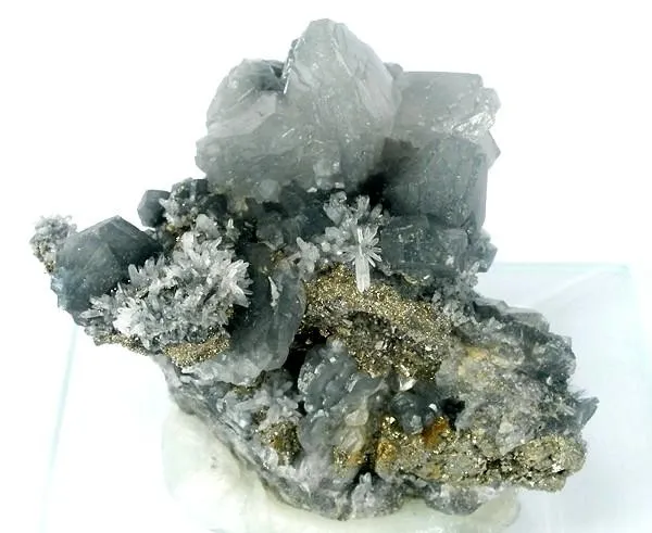 Boulangerite, Calcite, Quartz image