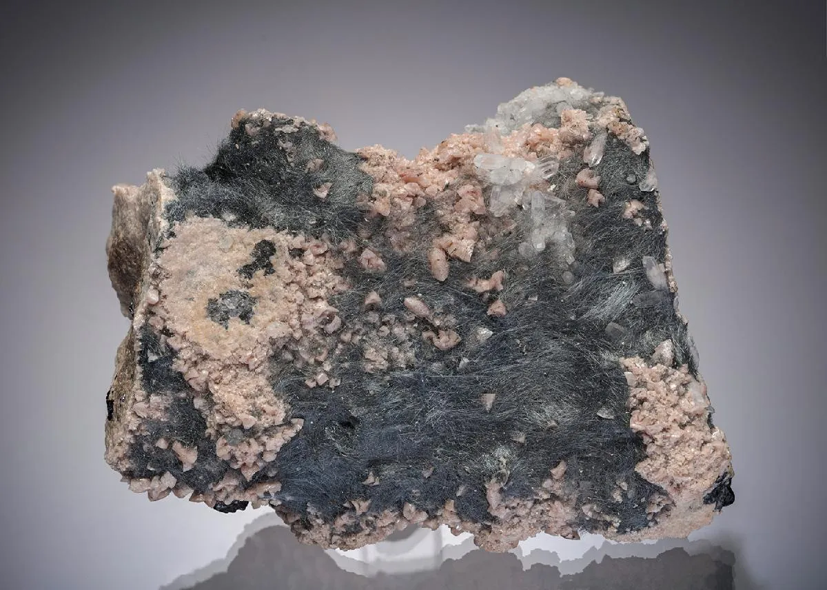 Boulangerite on Rhodochrosite with Quartz - image 1