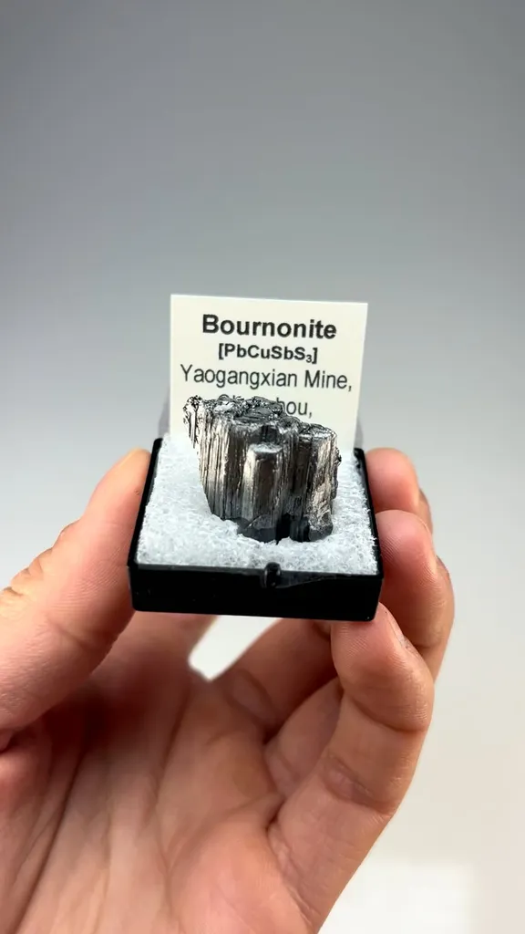 Bournonite - image 2