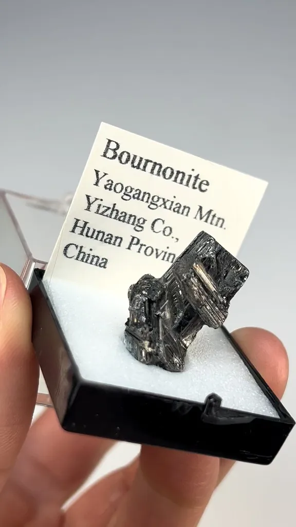 Bournonite - image 2