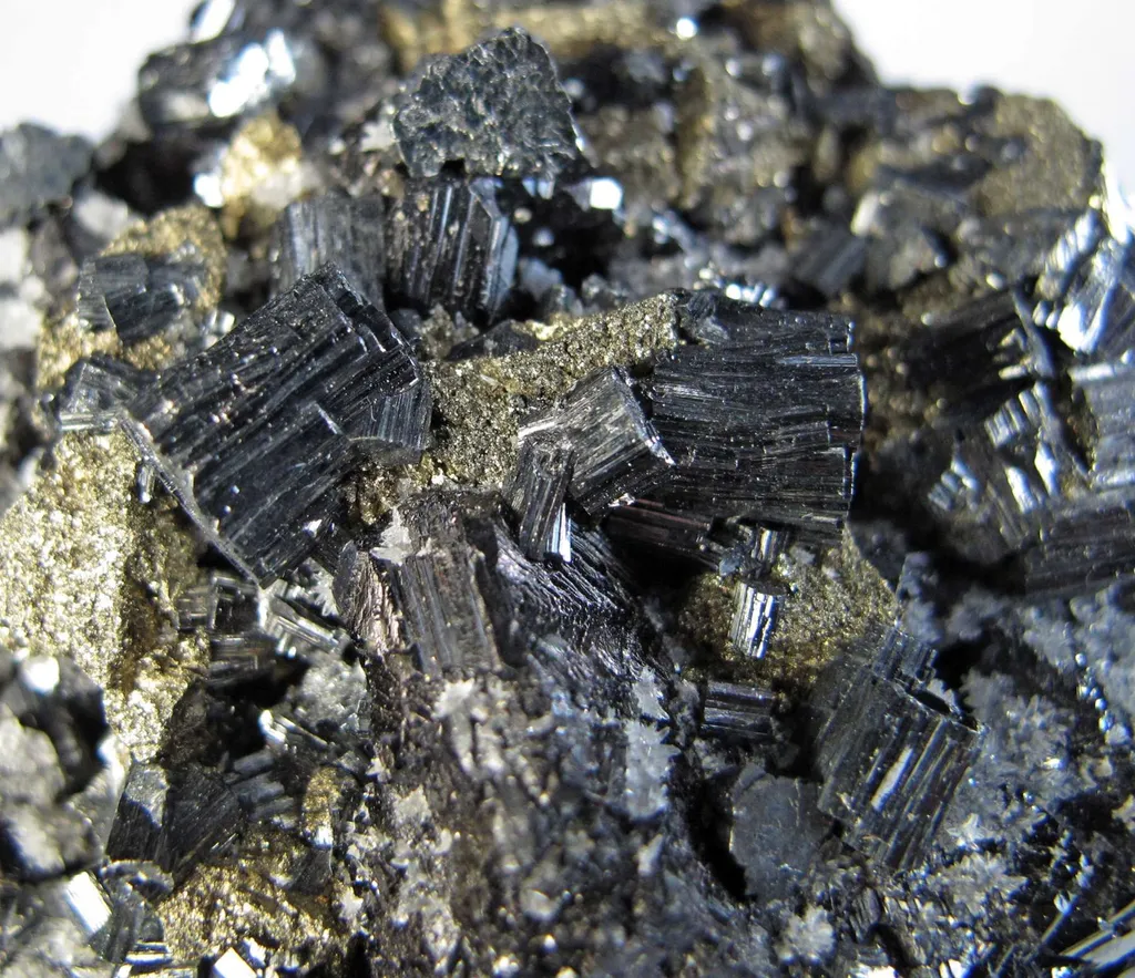 Bournonite on Sphalerite - image 2