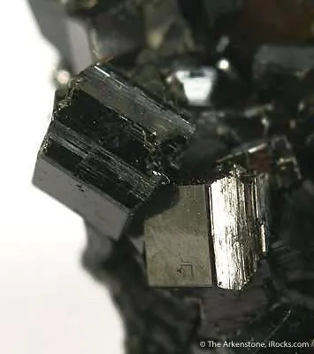 Braunite - image 4