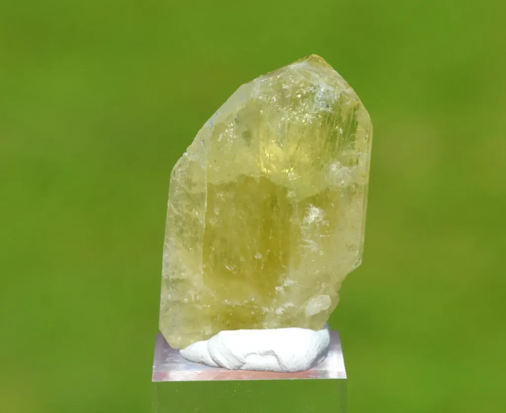 Brazilianite 11.4 grams - Linópolis, Divino das Laranjeiras, Minas Gerais, Brazil - image 6