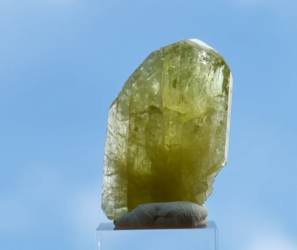 Brazilianite 11.4 grams - Linópolis, Divino das Laranjeiras, Minas Gerais, Brazil - image 4