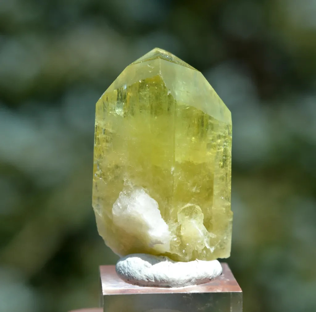 Brazilianite 13.1 grams - Linópolis, Divino das Laranjeiras, Minas Gerais, Brazil image