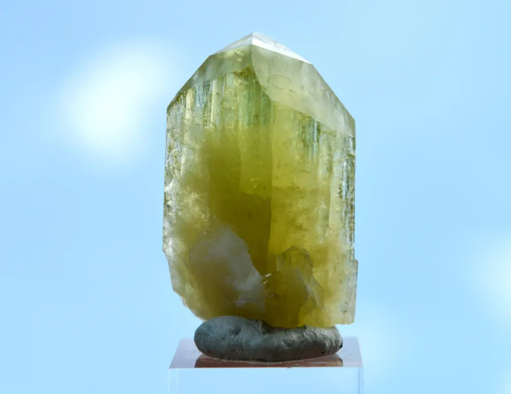 Brazilianite 13.1 grams - Linópolis, Divino das Laranjeiras, Minas Gerais, Brazil - image 6