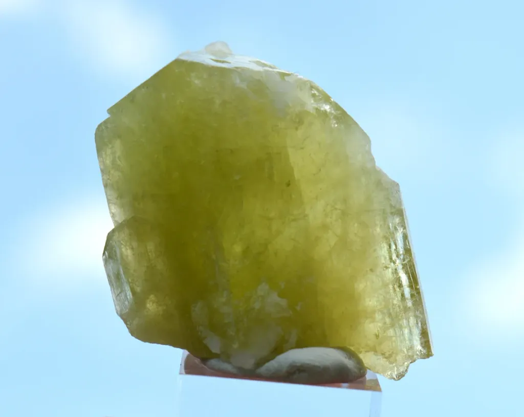 Brazilianite 27.8 grams - Linópolis, Divino das Laranjeiras, Minas Gerais, Brazil - image 7