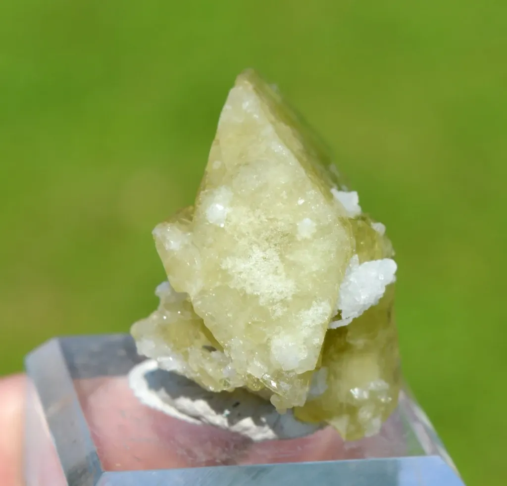 Brazilianite 39.4 grams - Linópolis, Divino das Laranjeiras, Minas Gerais, Brazil - image 8