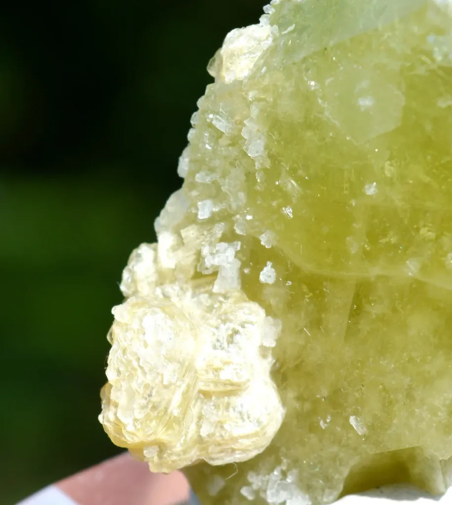Brazilianite 43.1 grams - Linópolis, Divino das Laranjeiras, Minas Gerais, Brazil - image 5