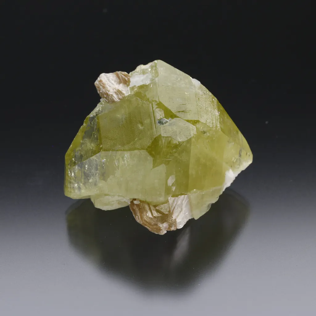 Brazilianite - image 8
