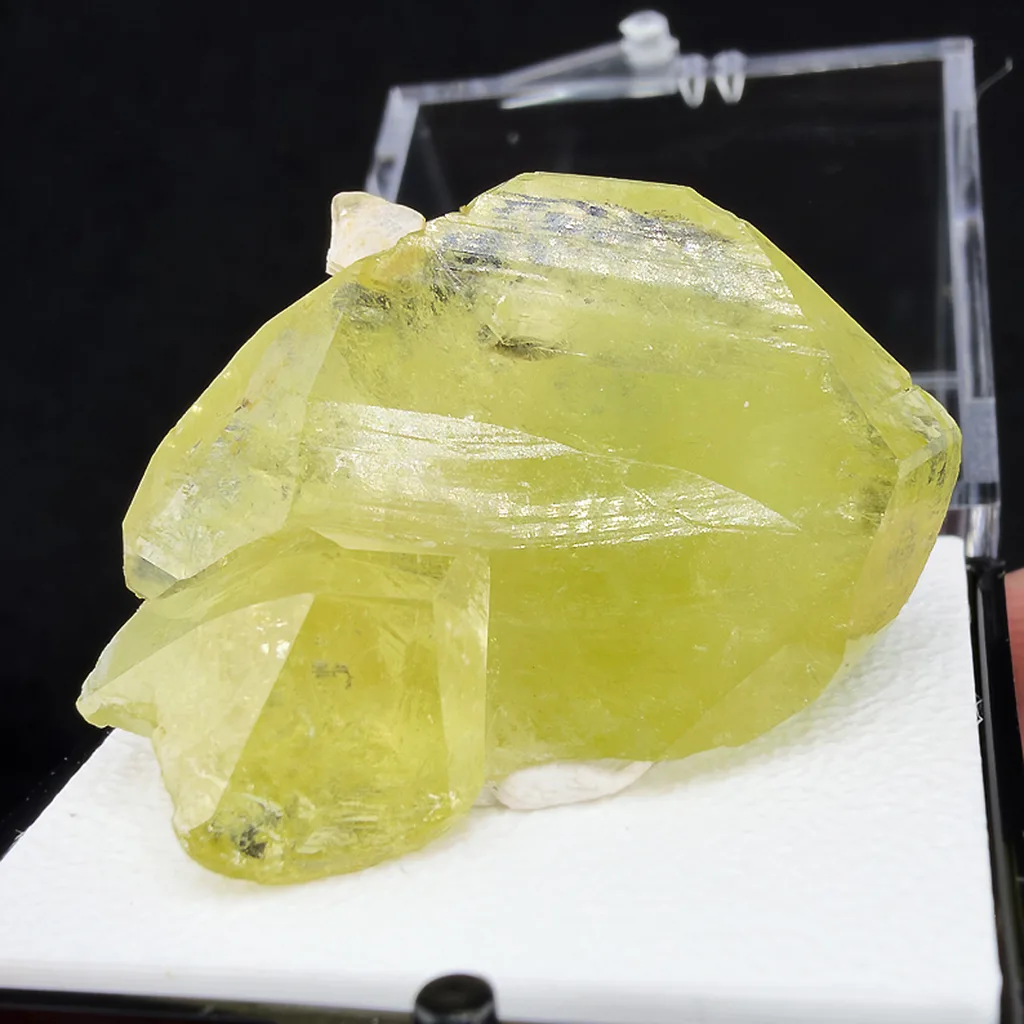 Brazilianite from Córrego Frio mine, Linópolis, Divino das Laranjeiras, Minas Gerais, Brazil - image 1