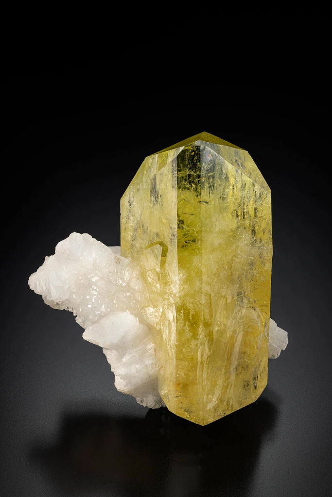 Brazilianite from Linópolis, Divino das Laranjeiras, Minas Gerais, Brazil image
