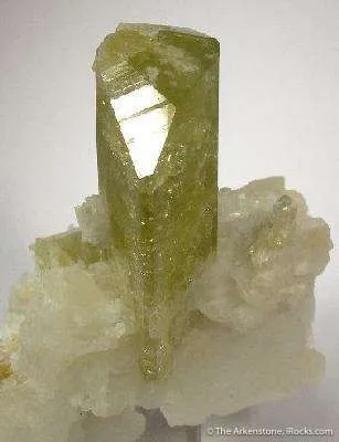 Brazilianite on Albite - image 2