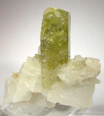 Brazilianite on Albite - image 4