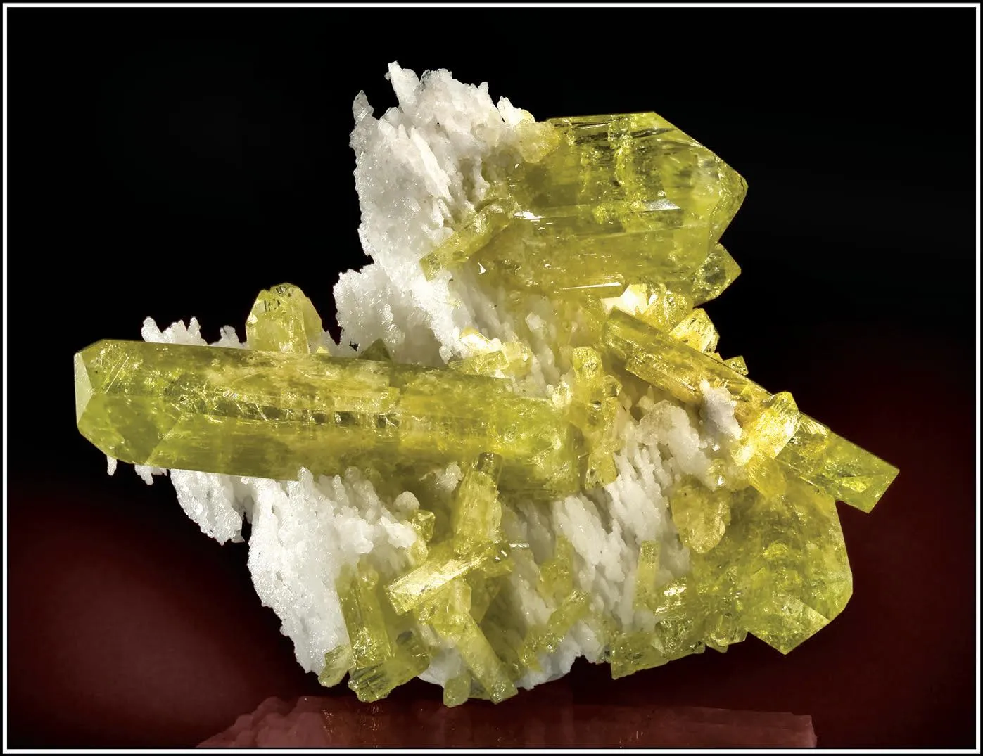 Brazilianite on Albite - image 1