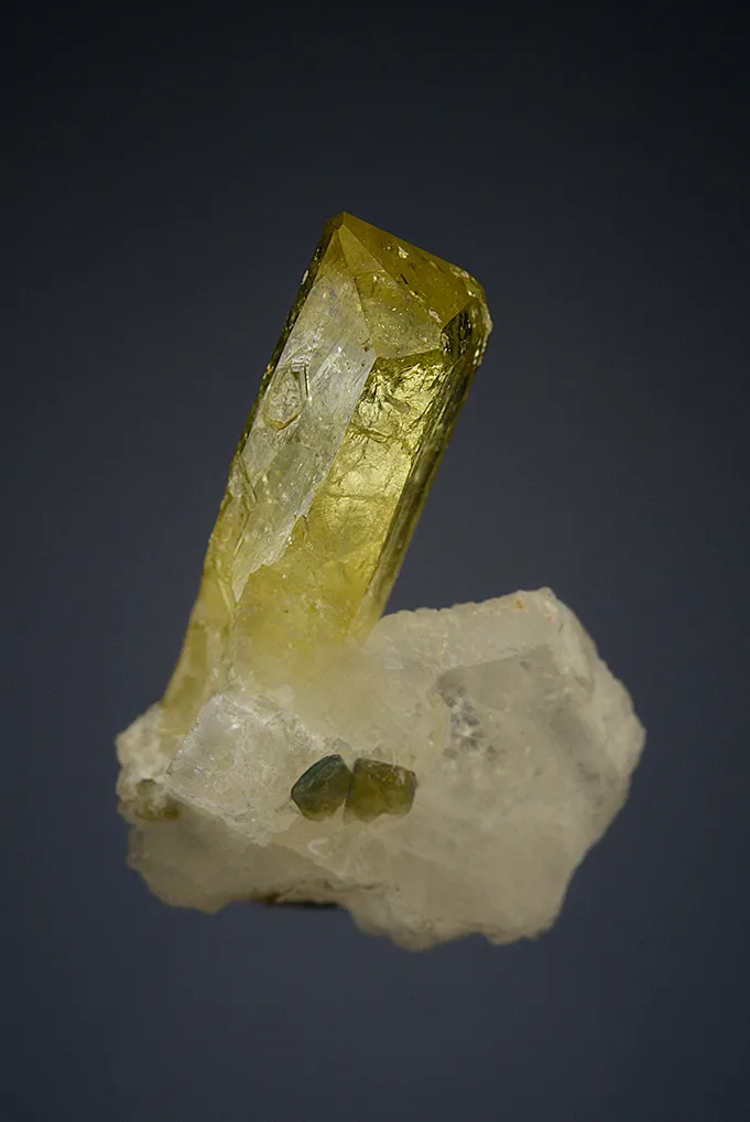 Brazilianite on Beryllonite - image 3