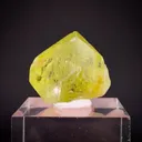 Brazilianite (type locality and find, 1940s) - image 2