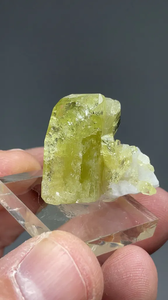 Brazilianite with Albite - image 2