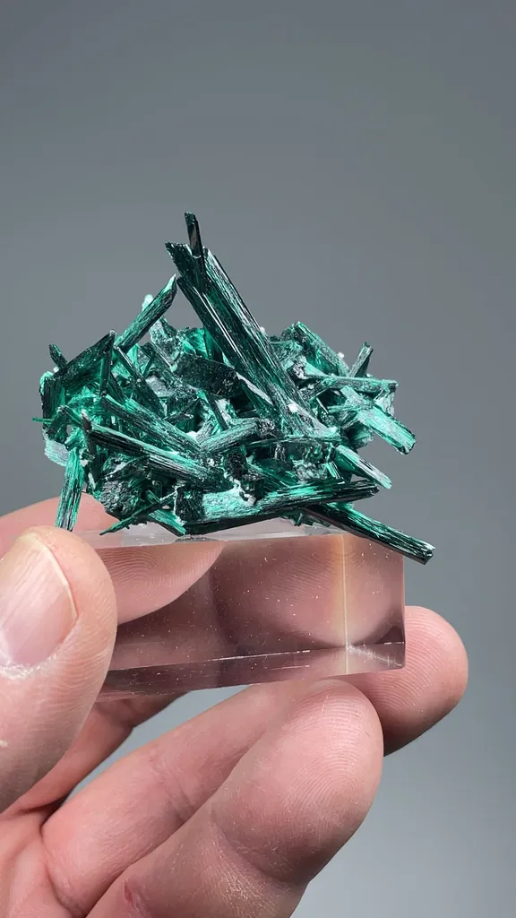Brochantite - image 2