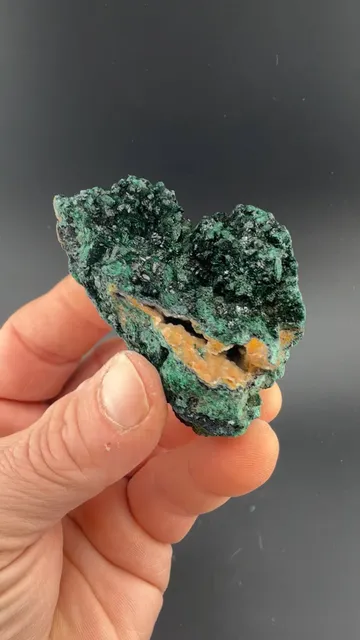 Brochantite