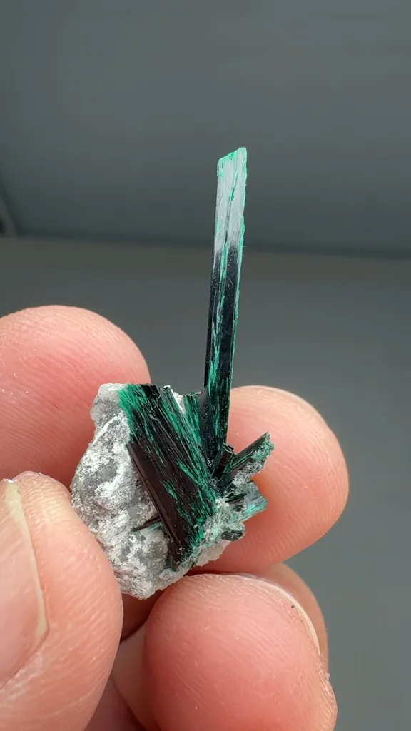 Brochantite - image 2