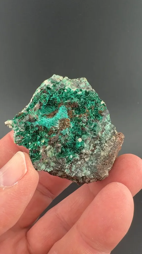 Brochantite image