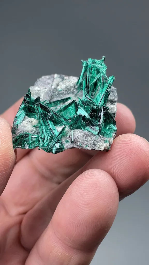 Brochantite - image 2