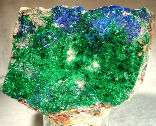 Brochantite, Linarite image