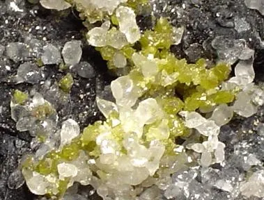 Bromargyrite, Smithsonite - image 2