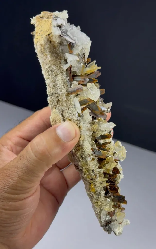 Brookite from Pakistan, Balochistan, Kharan District - image 5