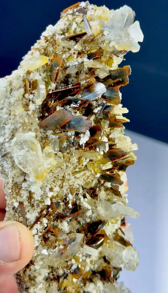 Brookite from Pakistan, Balochistan, Kharan District - image 3