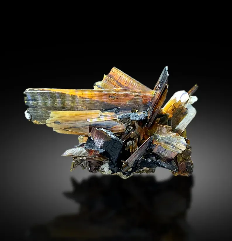 Brookite from Pakistan - image 3
