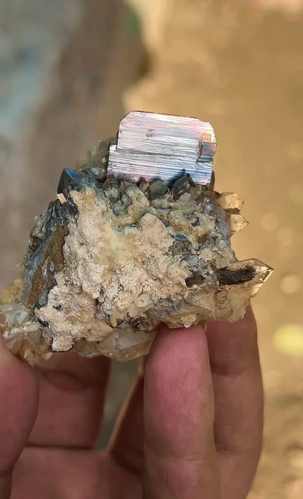 Brookite from Pakistan - image 3