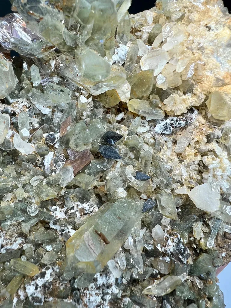 Brookite with Anatase+chlorite Quartz - image 5