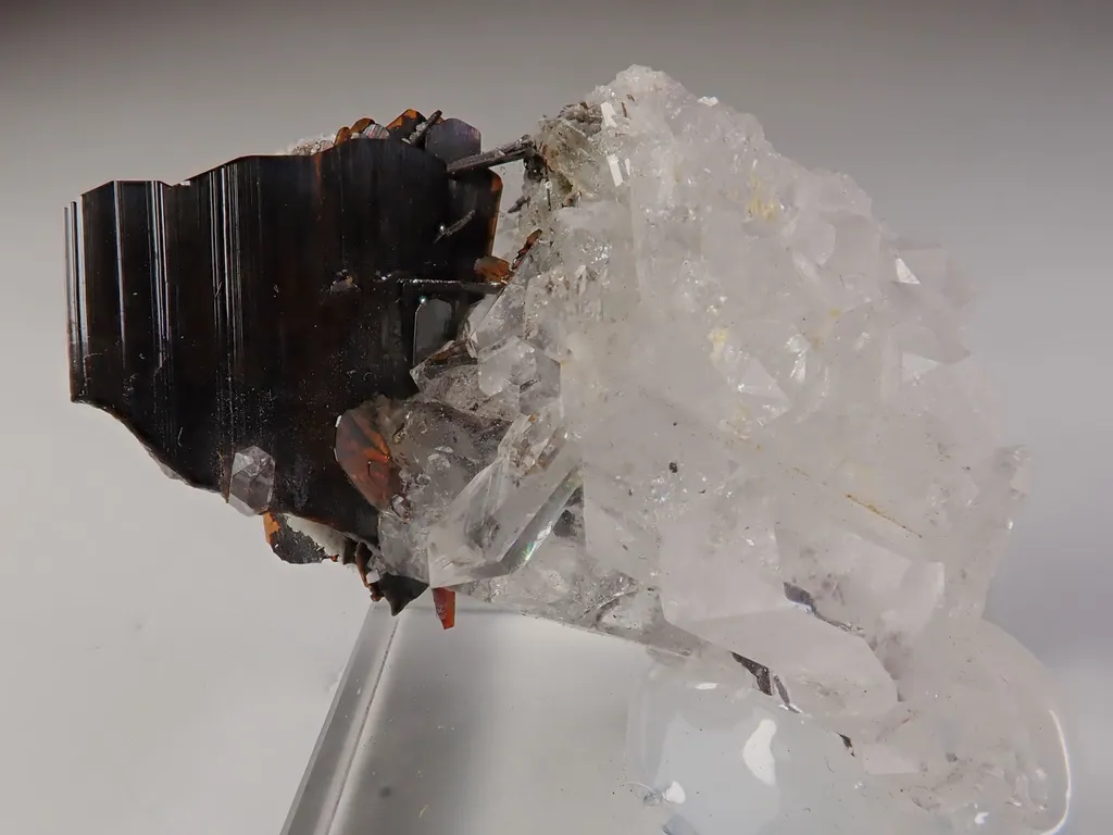 Brookite with Quartz image