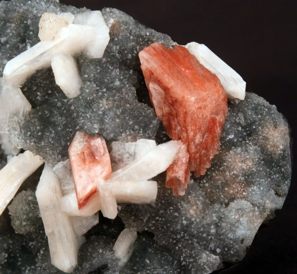Brown Heulandite Crystals With Stilbite on MM Quartz Natural Minerals Specimen - image 3