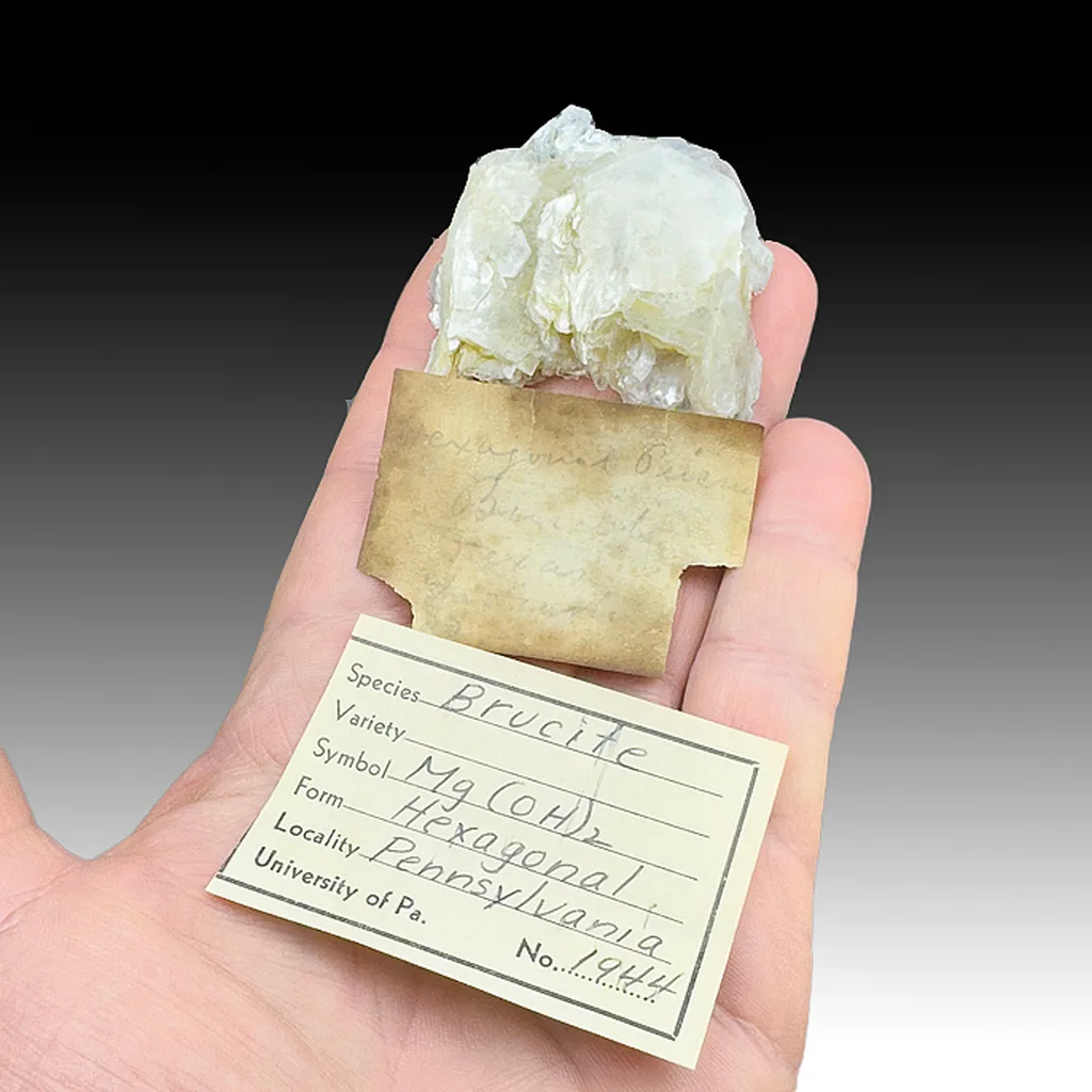 Brucite - image 1