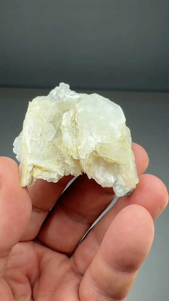 Brucite image