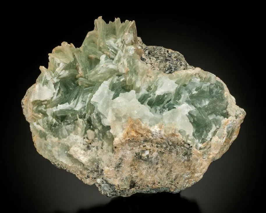 Brucite - image 1