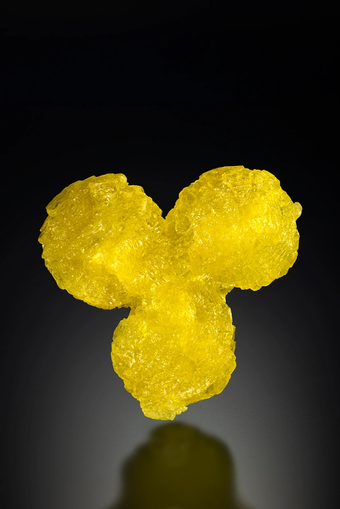 Brucite from Killa Saifullah, Balochistan, Pakistan image