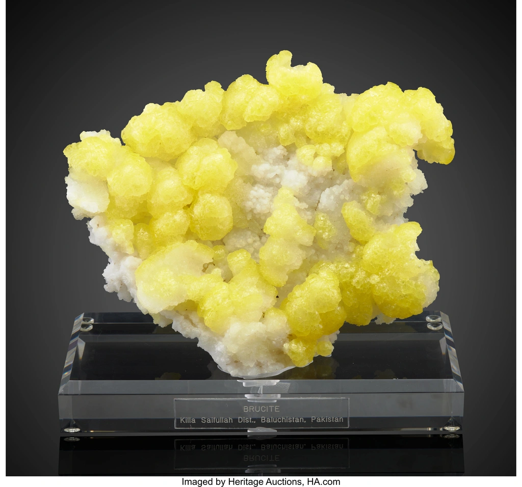 Brucite from Killa Saifullah, Balochistan, Pakistan image