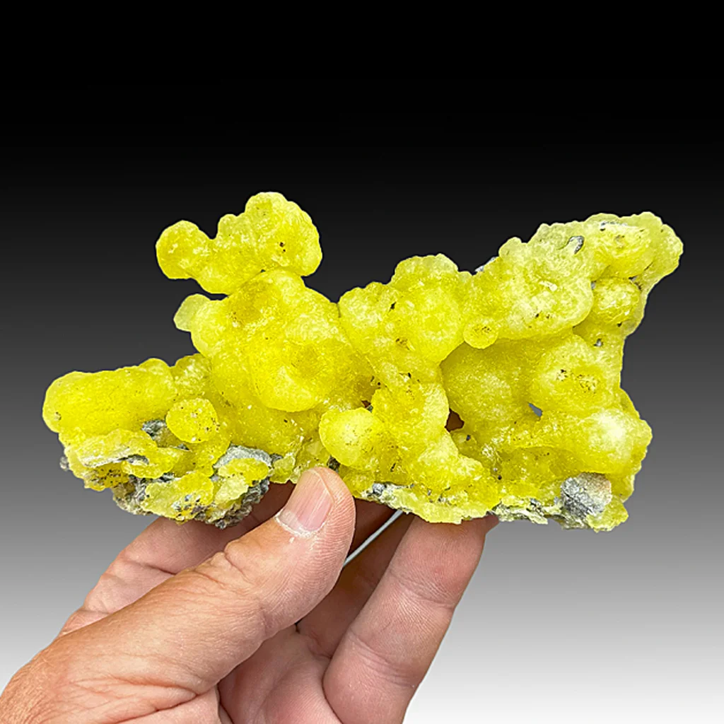 Brucite from Killa Saifullah, Balochistan, Pakistan - image 1