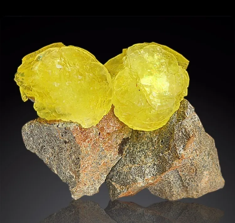 Brucite from Pakistan, Balochistan, Killa Saifullah image