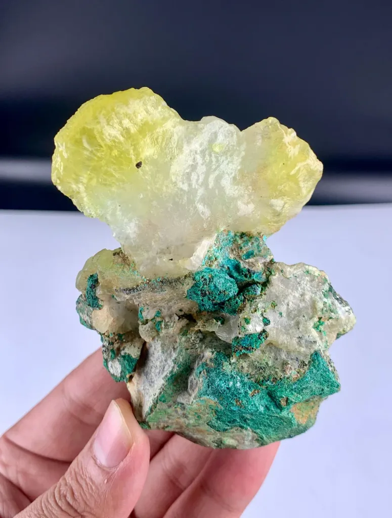 Brucite from Pakistan - image 7