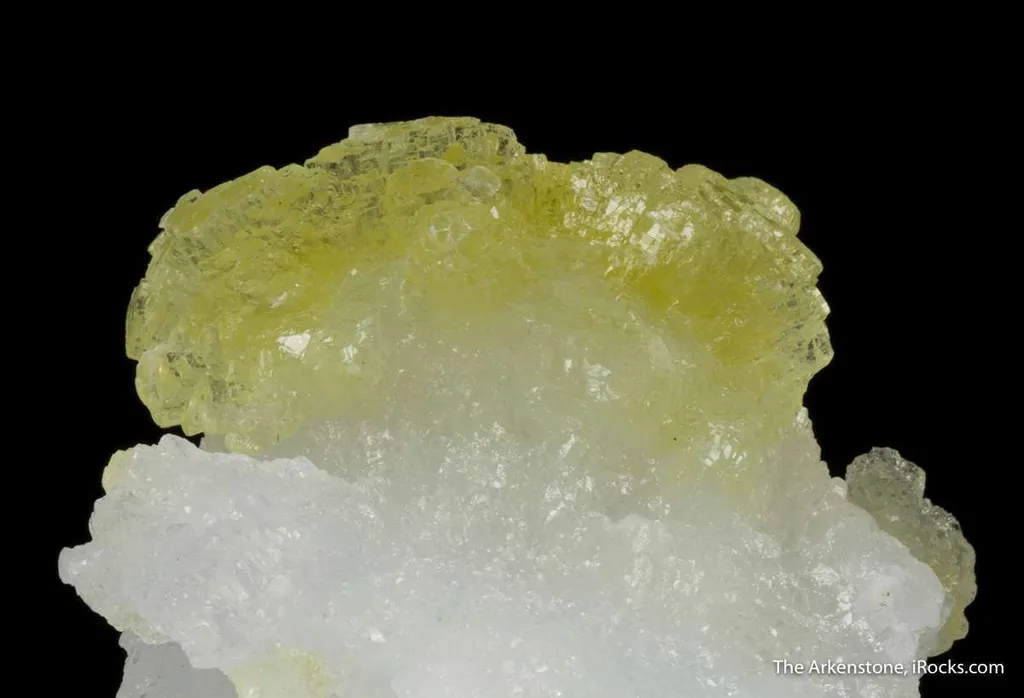 Brucite on Brucite image